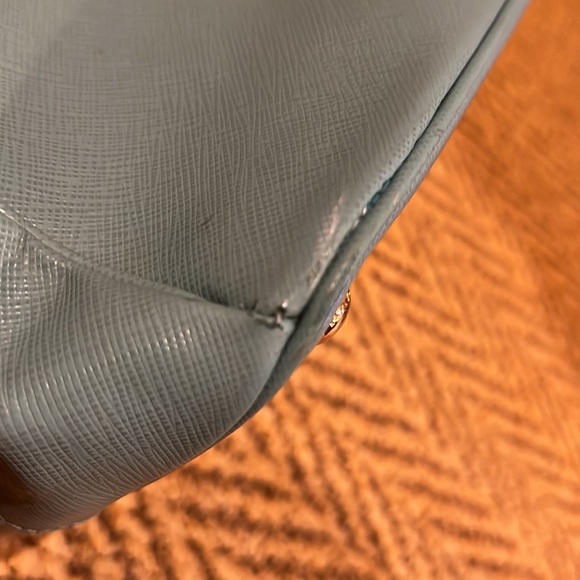 Large galleria Prada bag- appearance great with some flaws. - Picture 5 of 8